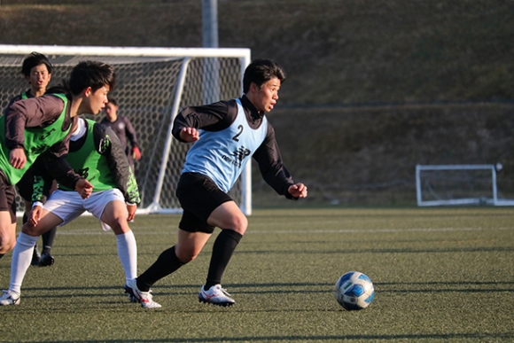 日本福祉大付高サッカー部（２０２２年４月撮影）＝愛知県美浜町の日本福祉大付属高で