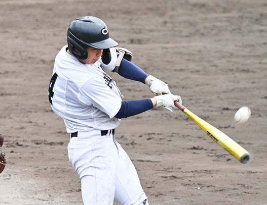 ３安打３打点をマークした中京大中京・加藤＝春日井市民球場で（石曽根和花撮影）