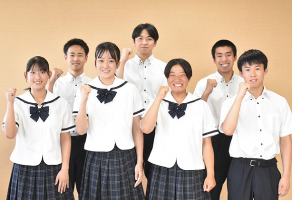 インターハイに出場する星城高の選手たち＝豊明市役所で