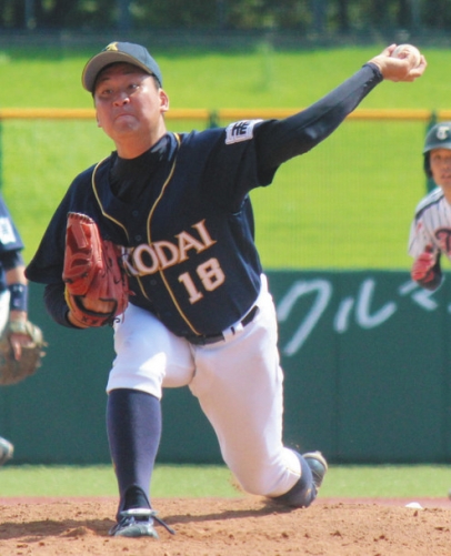 今季初先発で３イニングを４安打１失点に抑えた愛工大の中村光汰投手＝パロマ瑞穂球場で（川越亮太撮影）