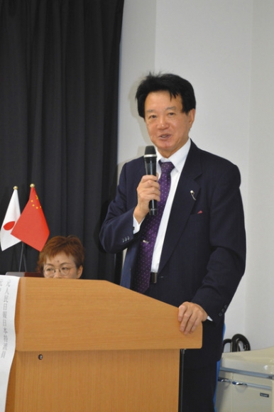 講演する張雲方さん＝日進市の名古屋外国語大で