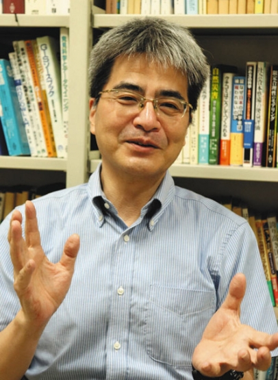 実験を主導した石橋教授＝日進市の愛知学院大で