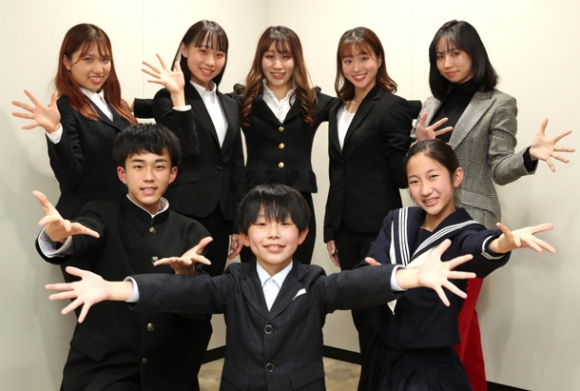 全国JDAダンスコンクールの各部門で1~3位に輝いたメンバー=中日新聞社で