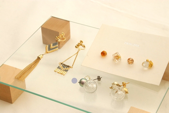 DIAGIRLの新作アクセサリー=守山区の金城学院大で