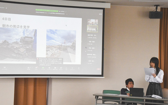 被災地での活動を報告する学生ら＝美浜町の日本福祉大で