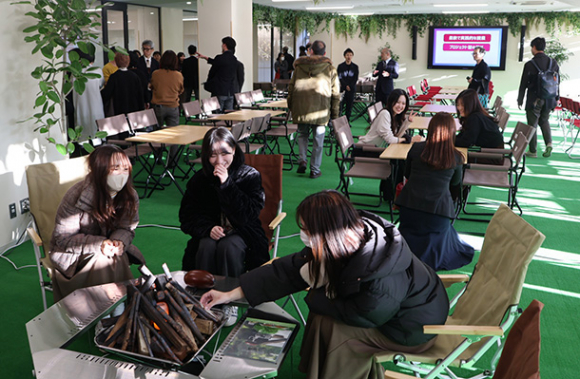 開所した新拠点クリエイティブベースキャンプ＝守山区の金城学院大で