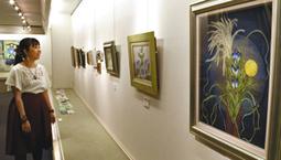 名古屋芸大卒業生の作品が並ぶ会場=中区の妙香園画廊で