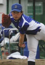 ２部リーグから飛躍を目指す同朋大の久保田淳希投手＝愛知県小牧市の名古屋造形大グラウンドで（麻生和男撮影）